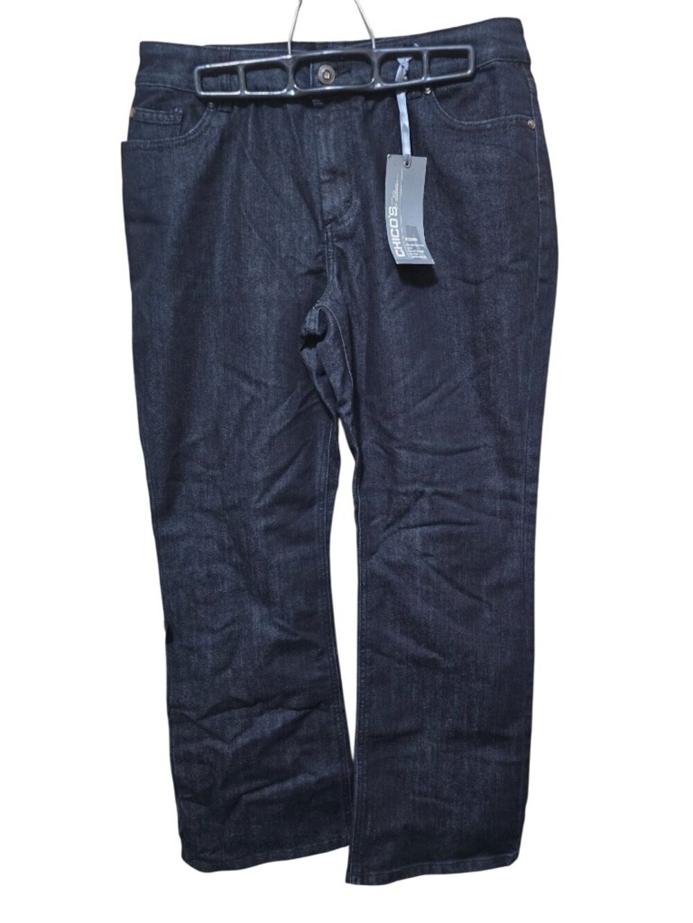 Chicos Modern Fit Straight Leg Dark Wash Embellished Pocket Jeans Size 2 Short